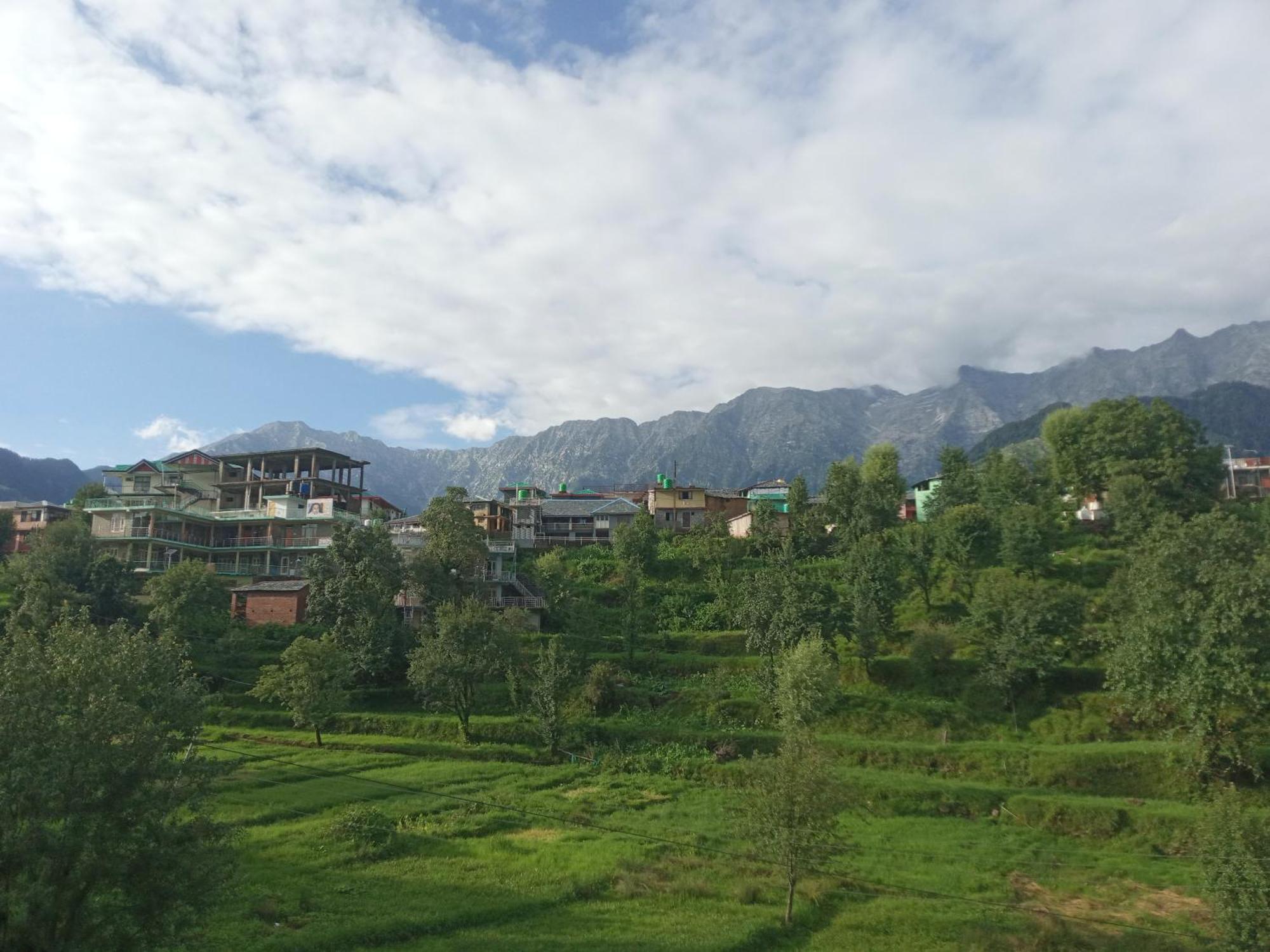 Nirmal Homestay ダラムシャーラー エクステリア 写真